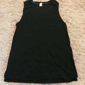 ivivva black tank top